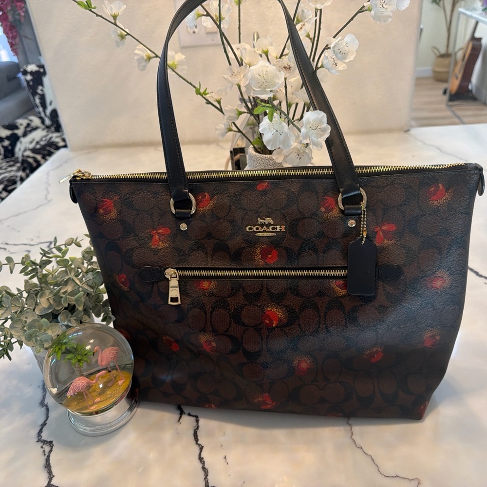 Coach Black and Brown Tote with Red Accents - Picture 10 of 15